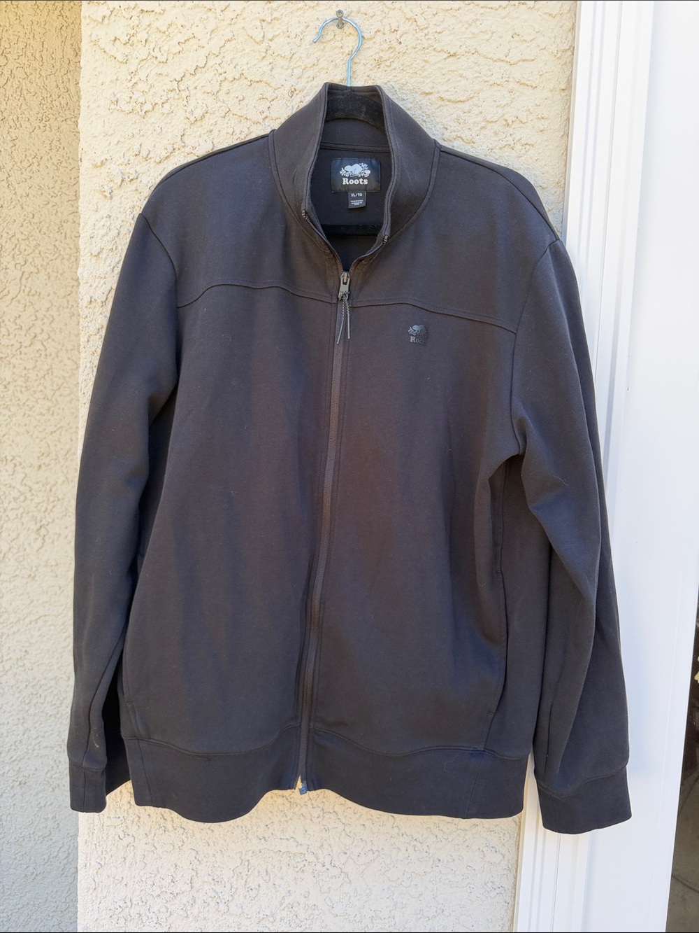 Roots Men's Black Full Zip Sweatshirt Jacket Size XL